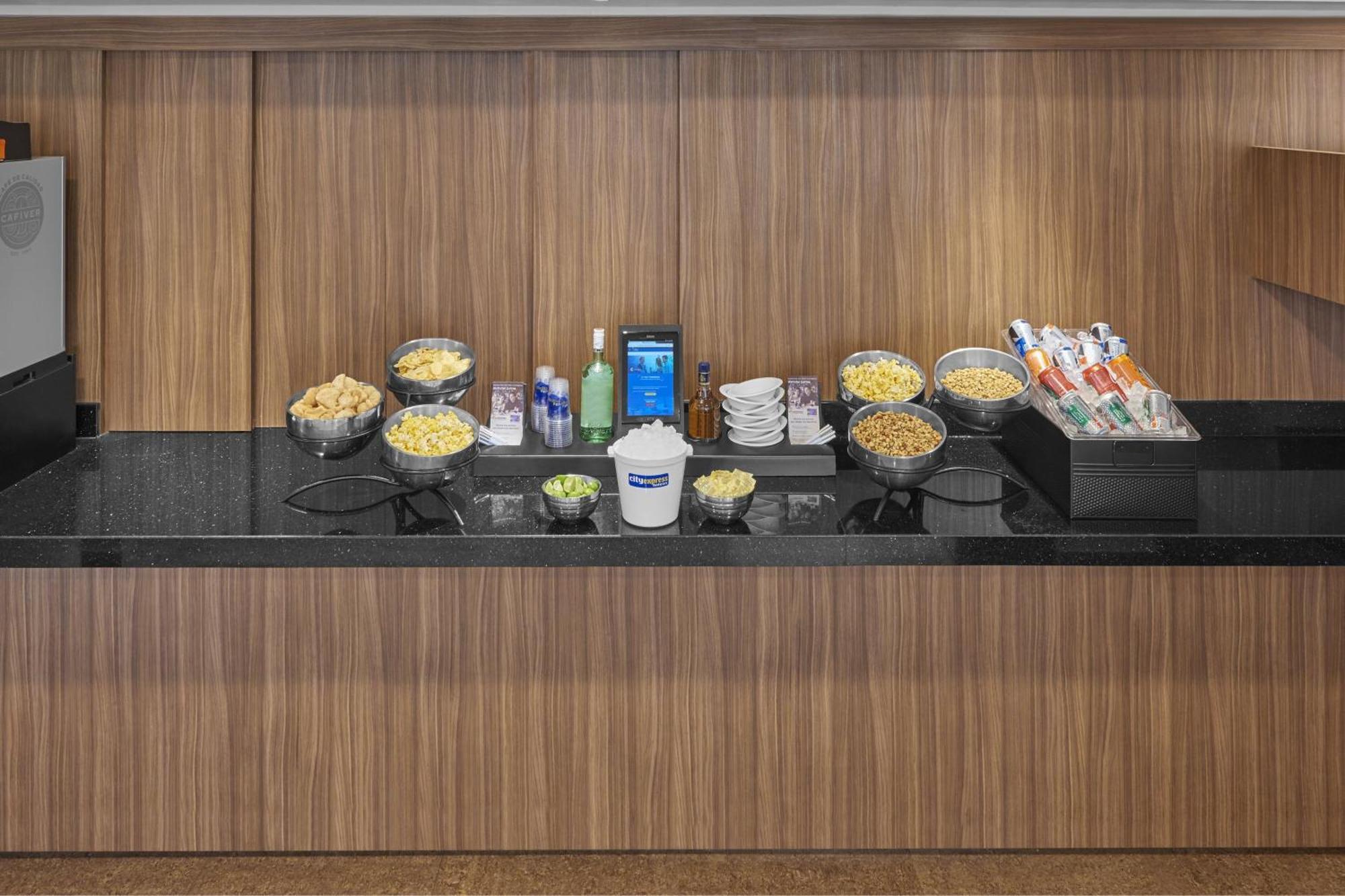 City Express By Marriott Tampico Exterior photo