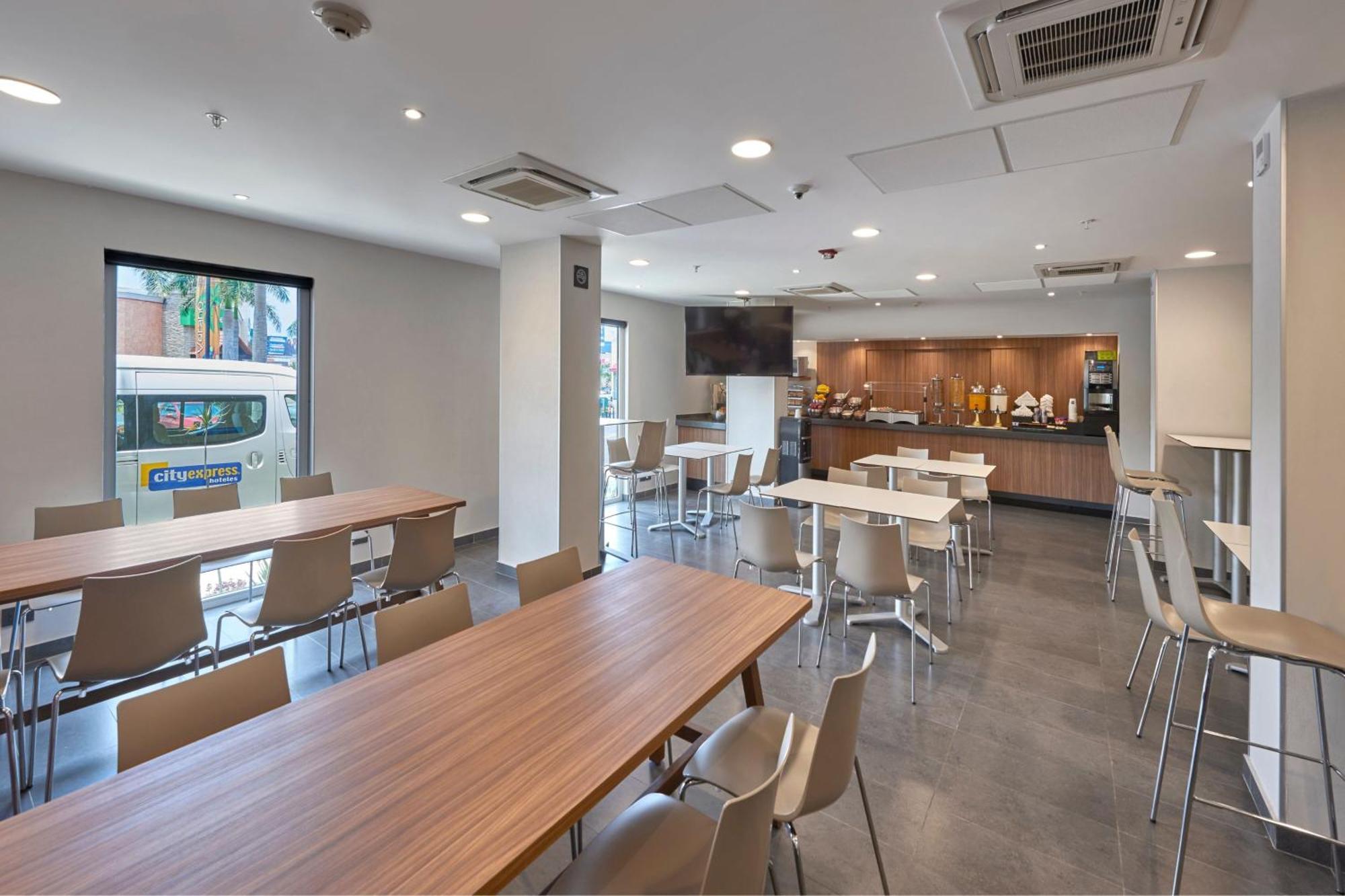 City Express By Marriott Tampico Exterior photo