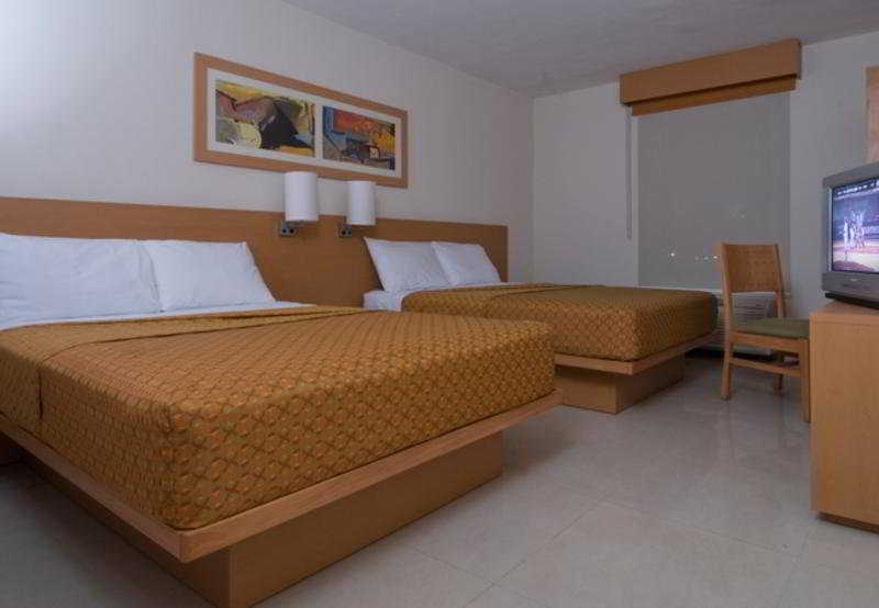 City Express By Marriott Tampico Exterior photo
