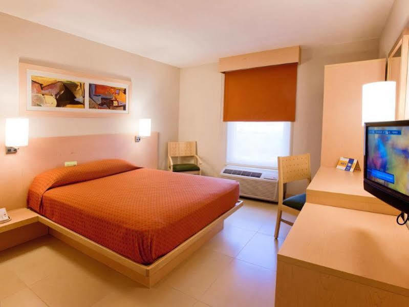 City Express By Marriott Tampico Exterior photo